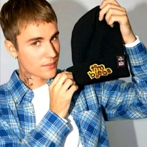 EXCLUVIVE JUSTIN BEIBER FANNY PACK & BEANIE, HAT
